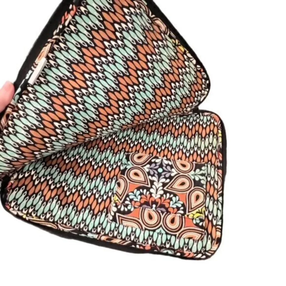Vera Bradley Tablet Laptop Sleeve Sierra Quilted‎ Zip 14X11 Floral Inner Pocket